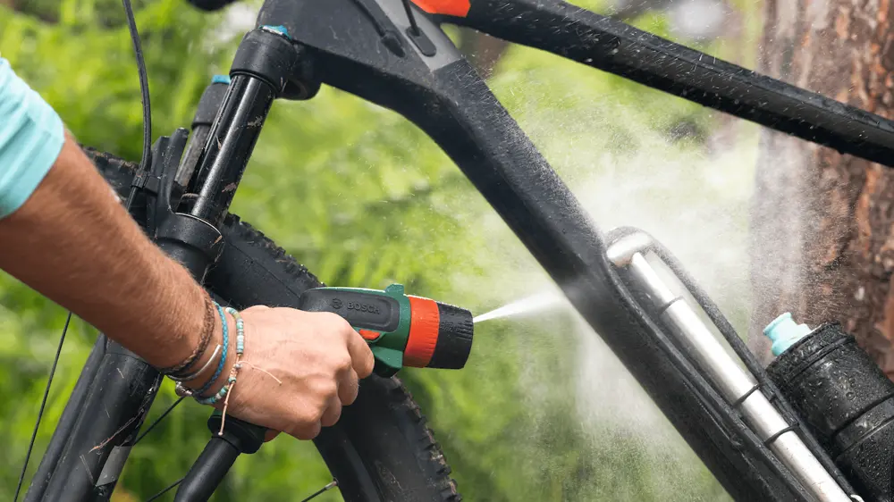 Bosch 06008B6201 Fontus 18V-6 akkus magasnyomású mosó (1 x 2,0 Ah) 10. kép