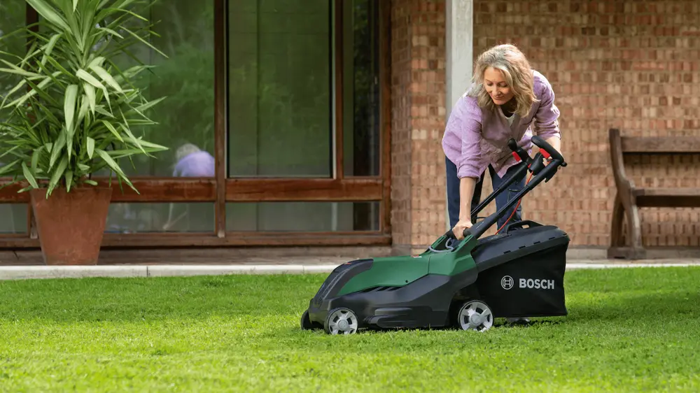 Bosch 06008B9H00 AdvancedRotak 40-650 fűnyíró 3. kép