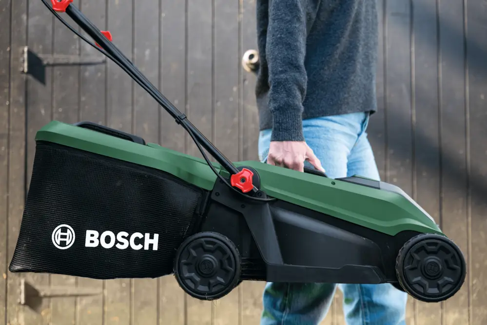 Bosch 06008B9P00 Rotak 18V-32 akkus fűnyíró (1 x 4,0 Ah) 8. kép
