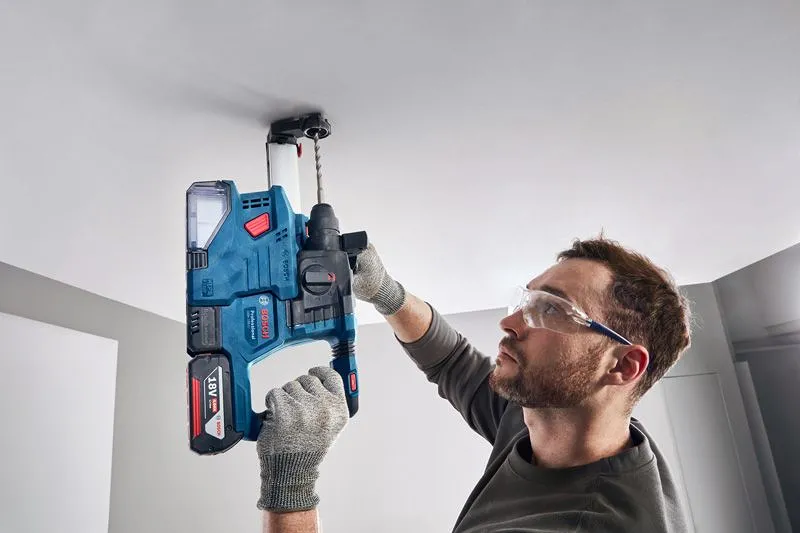 Bosch 0611924021 GBH 185-Li akkus fúrókalapács SDS plus rendszerrel (2x 4,0Ah akkuval + GAL 18V-40 töltővel) 6. kép